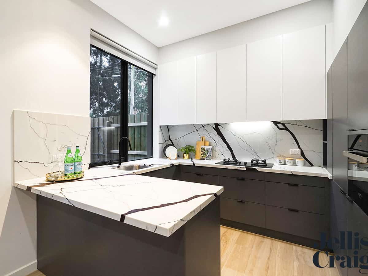 Mt Waverley Residence - kitchen